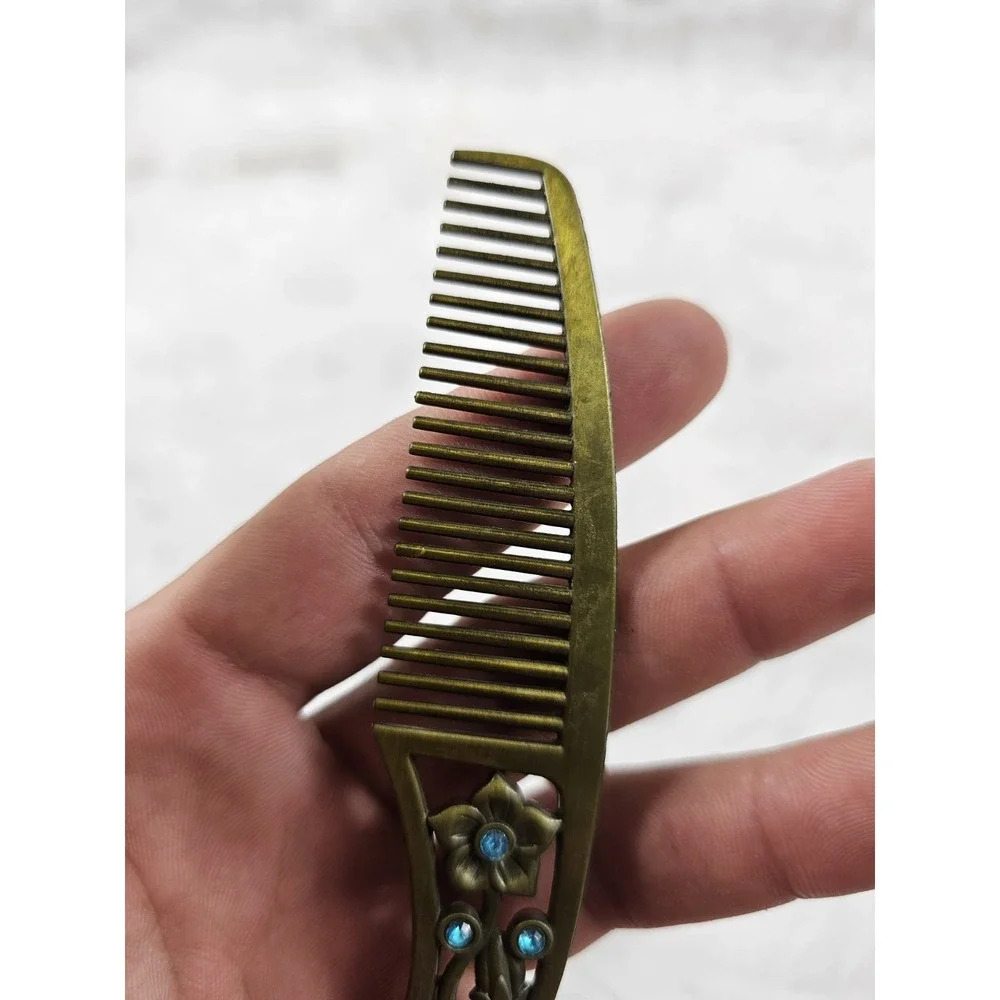 Super Nice Vintage Bejeweled Comb Vanity
